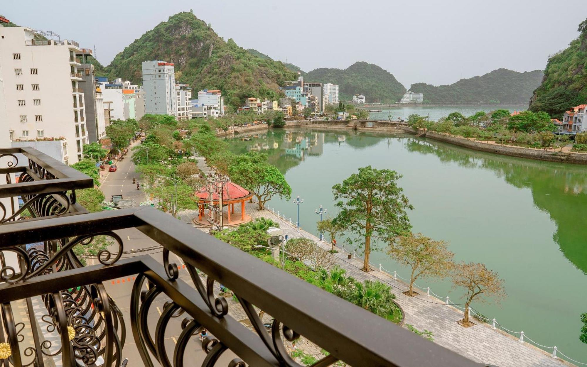 Sea Balcony Hotel Dong Khe Sau Kültér fotó